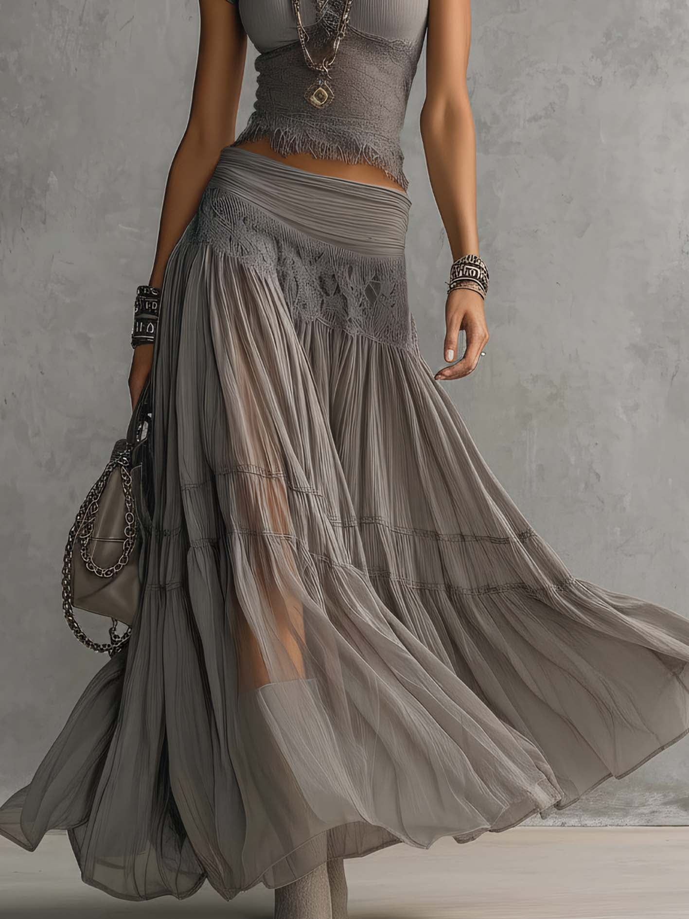 Carmen-Conjunto de blusa gris con paneles de encaje y falda larga plisada