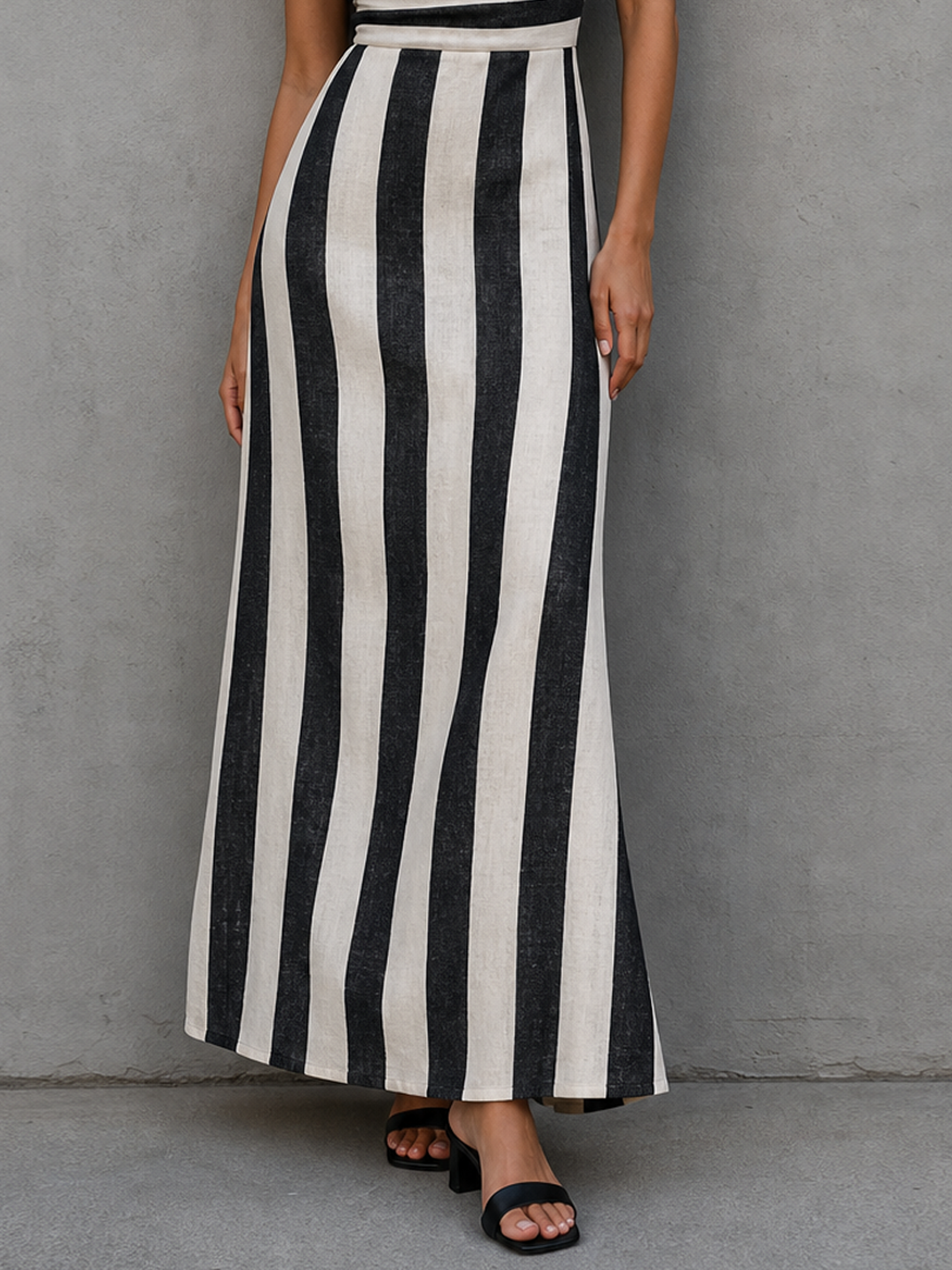 Francisca-Vestido largo maxi con cuello cisne a rayas