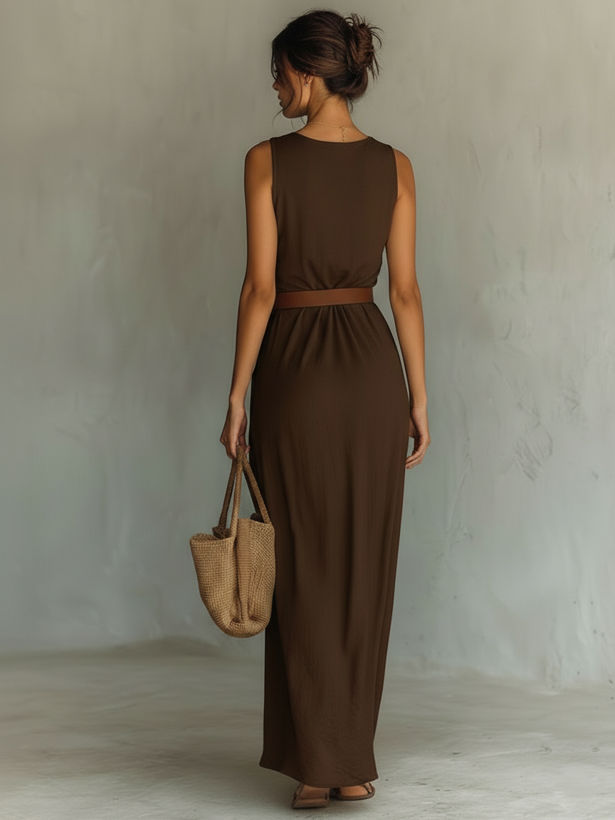 Maxi-Vestido minimalista sin mangas con cuello vuelto y cinturón